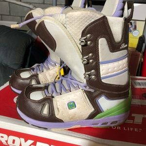 Burton hail snowboard boots